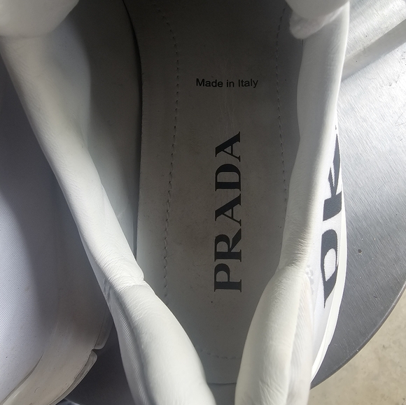 Prada shoes - Picture 6 of 7